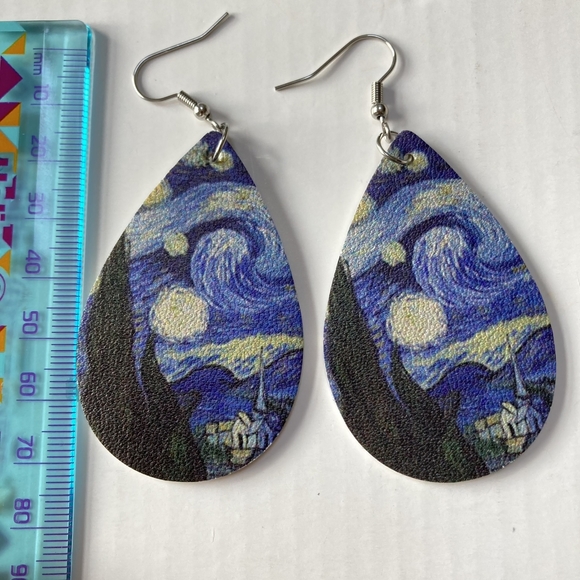 BNWT Starry Night Pleather Teardrop Earrings - Celestial and Stylish - Picture 10 of 15